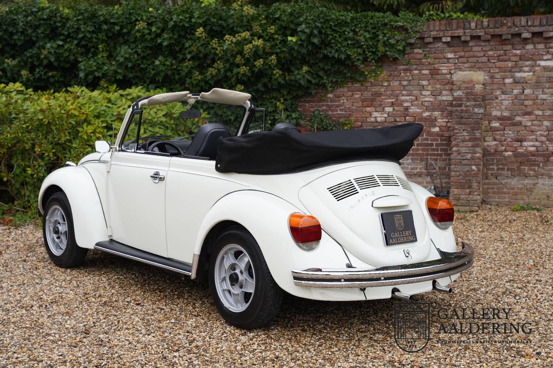 VW Käfer/Beetle 1303 1:43, Universal Hobbies | Kaufen auf Ricardo