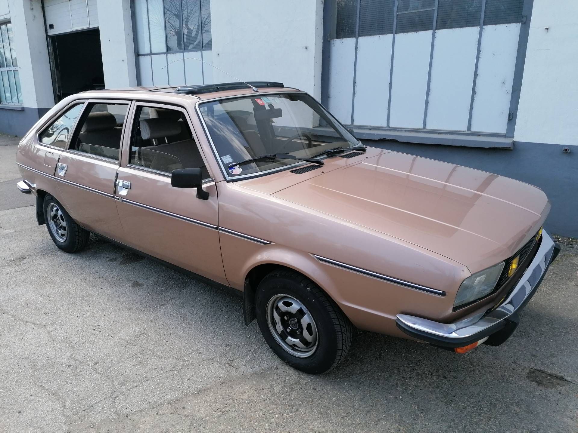 En Venta: Renault R 20 (1981) ofrecido por 8.000 EUR