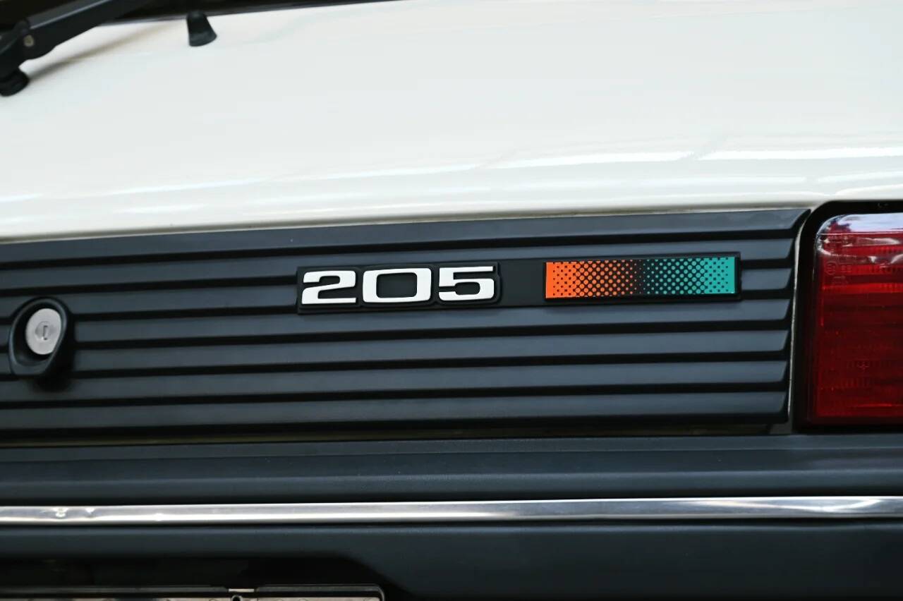 1991 Peugeot 205, foto 8