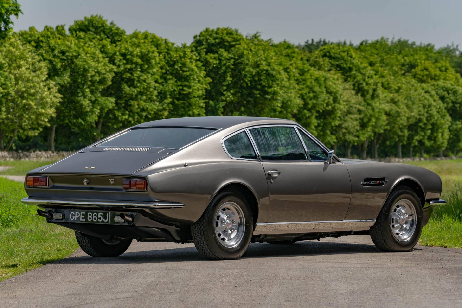 Aston Martin DBS V8 (1971) for Sale - Classic Trader