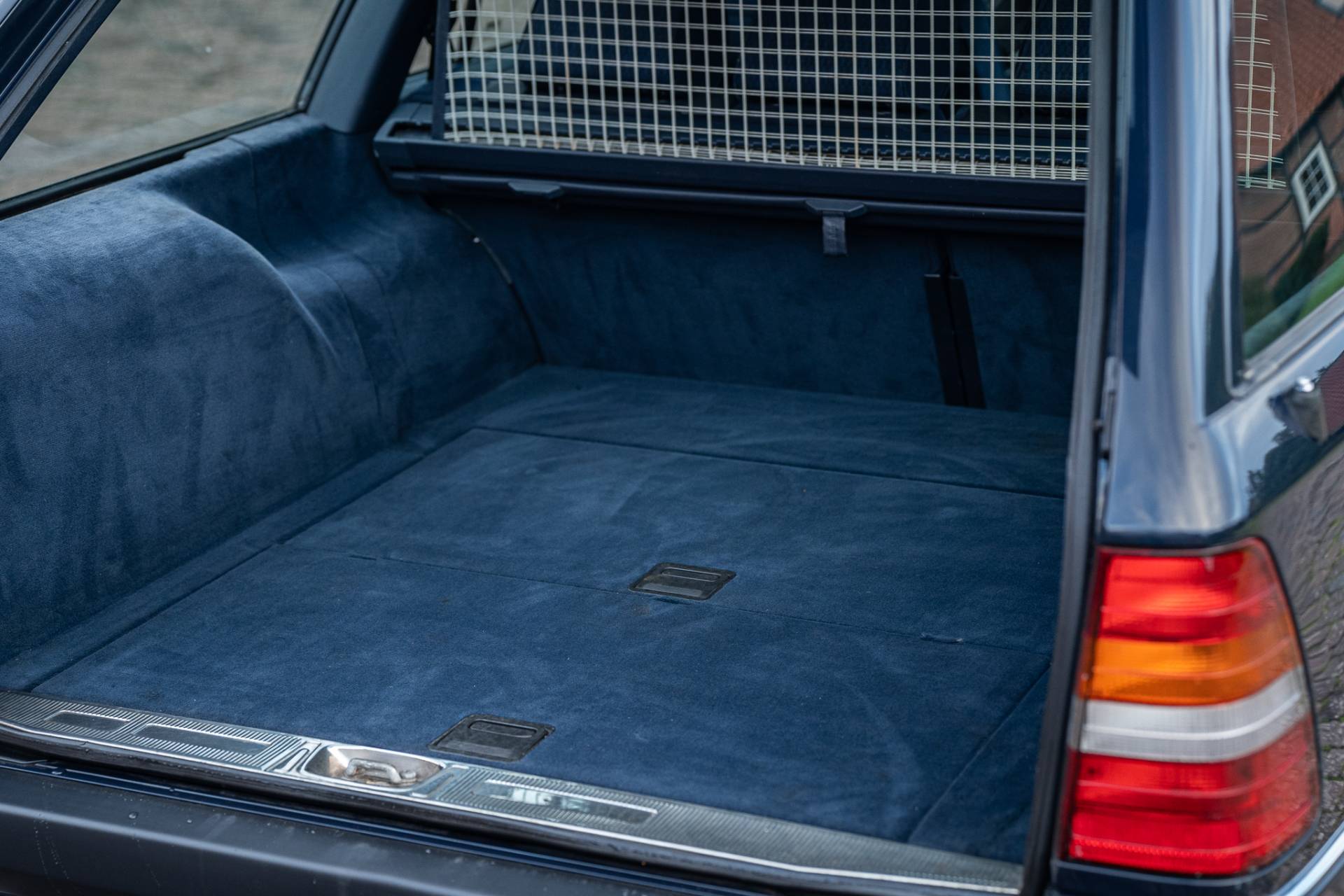 vehicle_ad_standard_image_68e68ed89dc1c6e5c86aebffff02482e.jpg