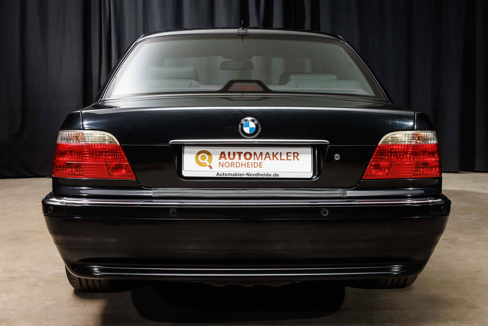 BMW 750i E38 2000