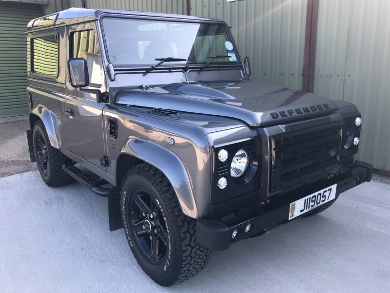 Land rover defender 2014