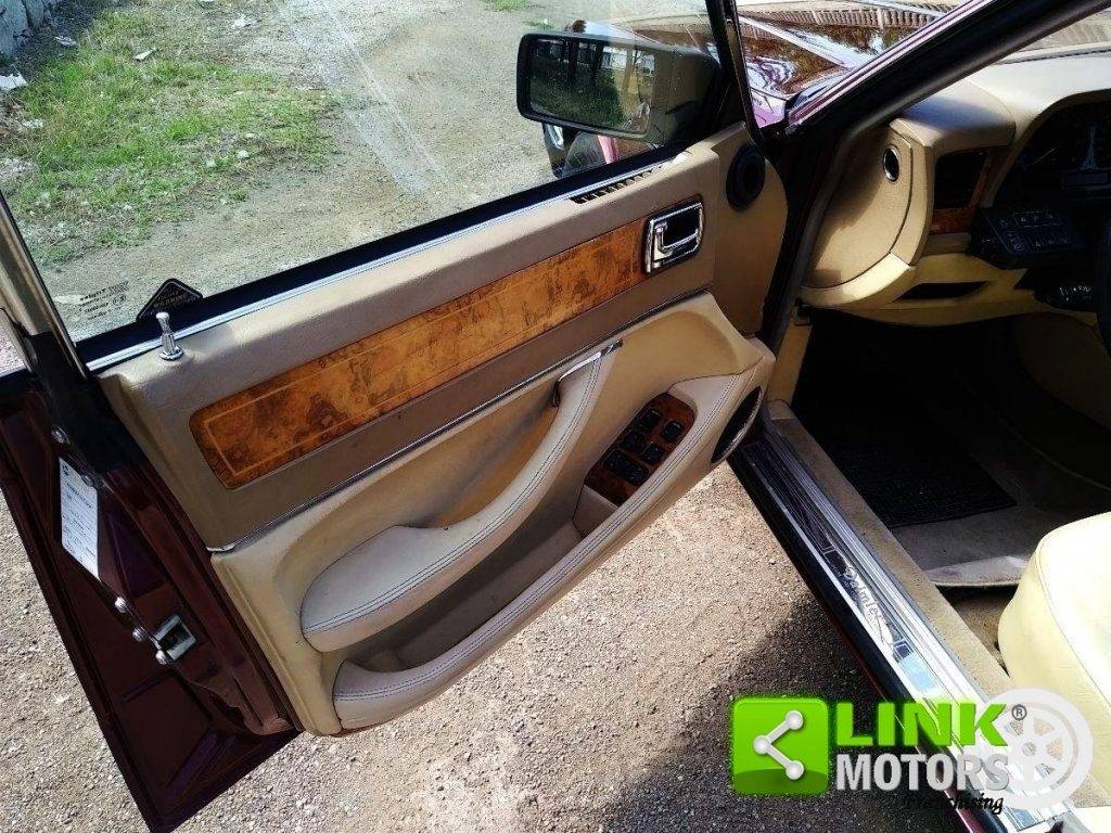 For Sale Daimler Double Six 1994 Offered For 11 900 for-sale-daimler-double-six-1994-offered-for-11-900
