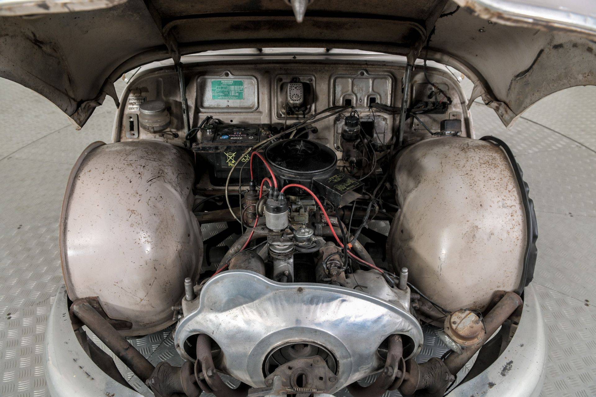 Panhard Volant Moteur DynaZ1 – Pièce D'occasion – Pour Véhicules Panhard – État Fonctionnel