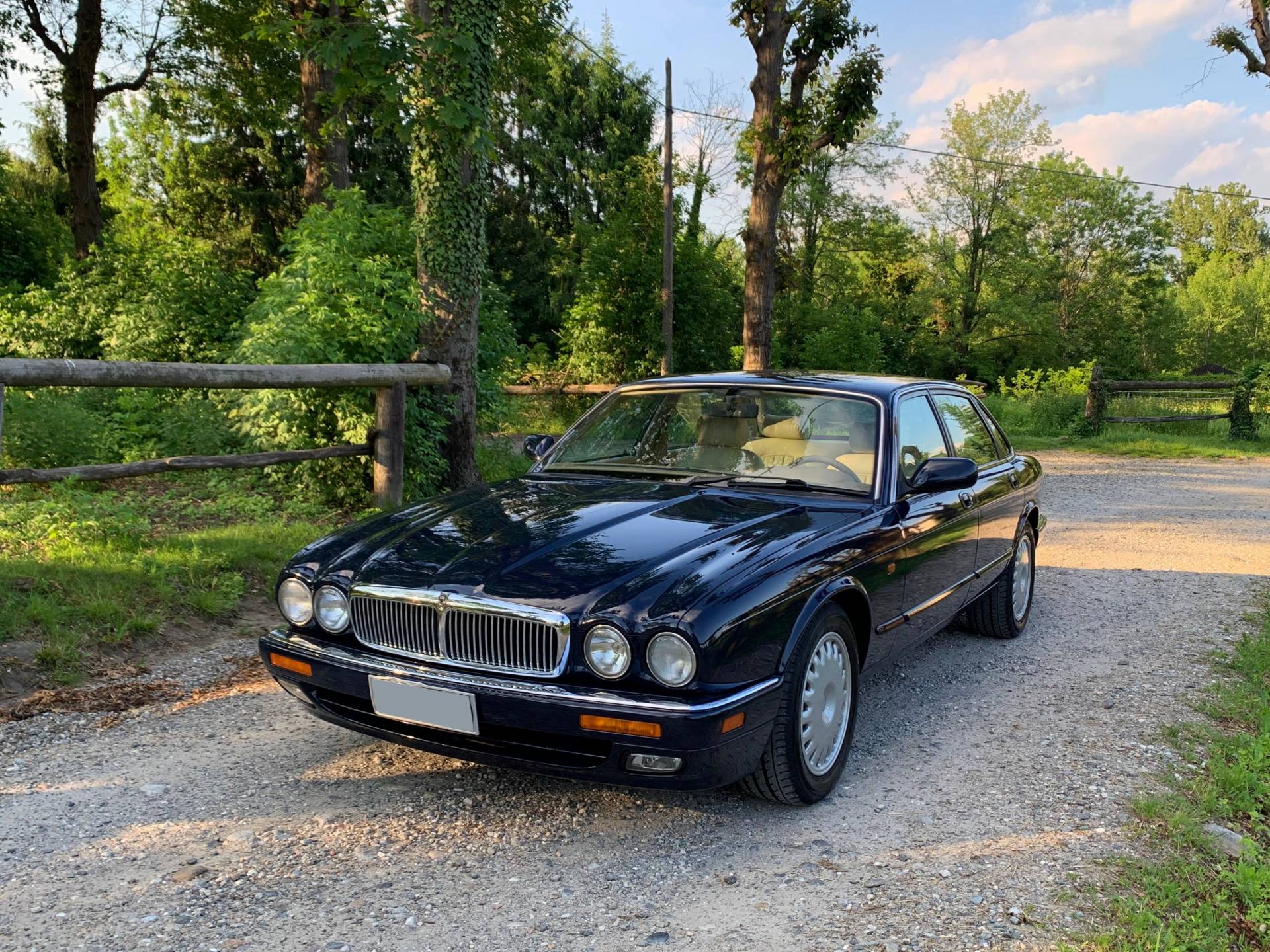 Jaguar xj sovereign