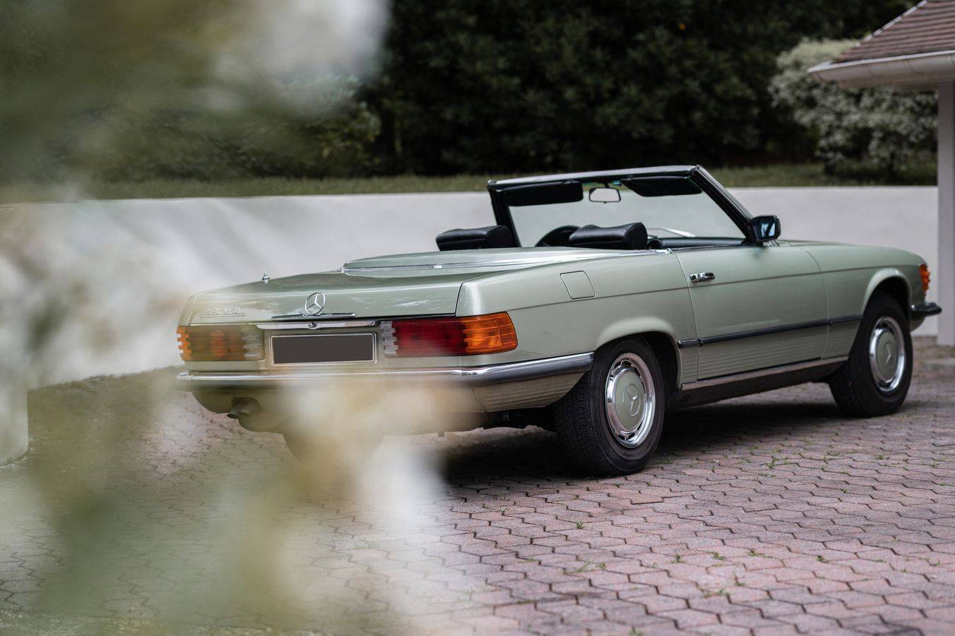 Auto Plus Classiques : La Mercedes SLC (1971)