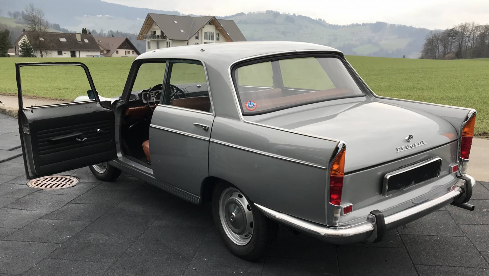 Peugeot 404
