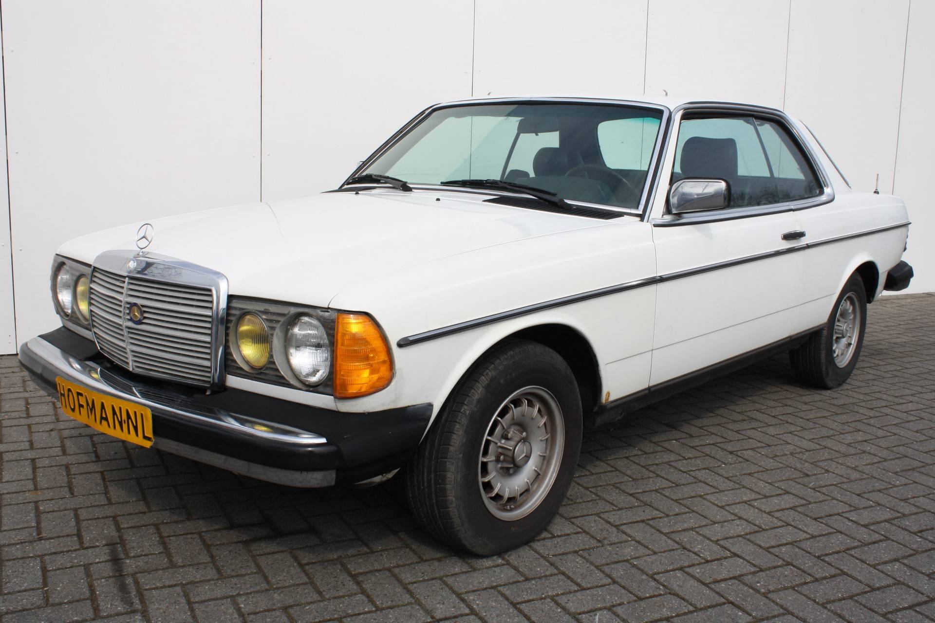 For Sale MercedesBenz 300 CD Turbodiesel (1985) offered for GBP 7,129