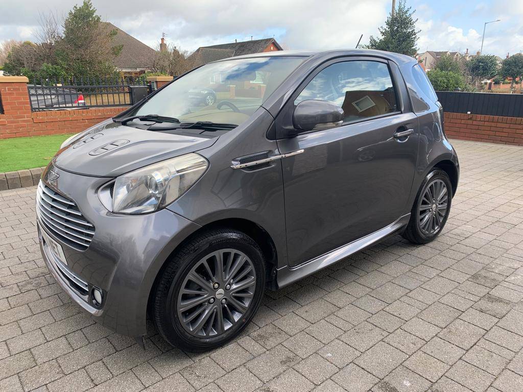 En Venta Aston Martin (2010) ofrecido por 38.951 EUR