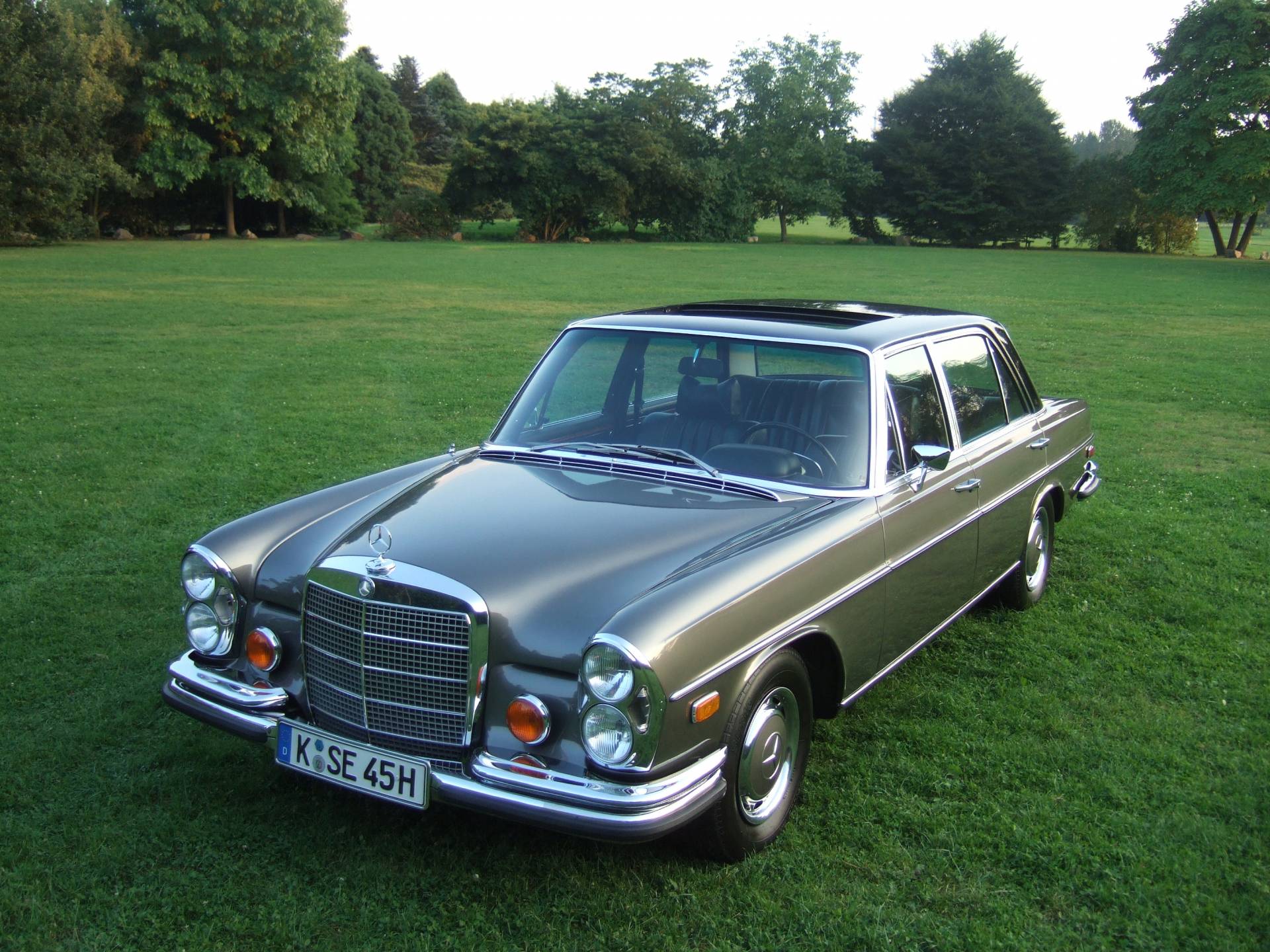 Mercedes Benz 300 Classic Cars For Sale Classic Trader