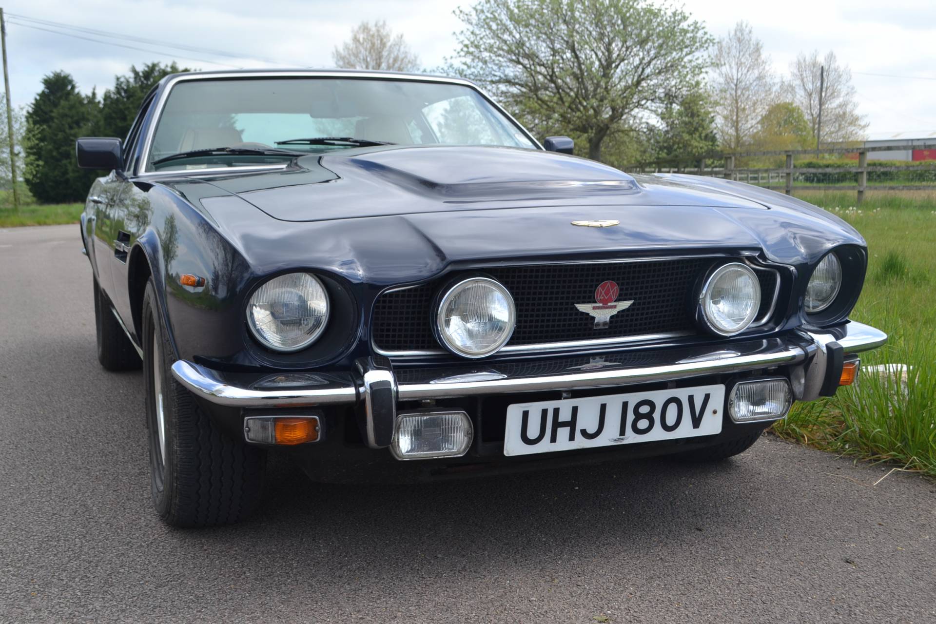 For Sale: Aston Martin V8 Vantage (1980) offered for GBP 175,000