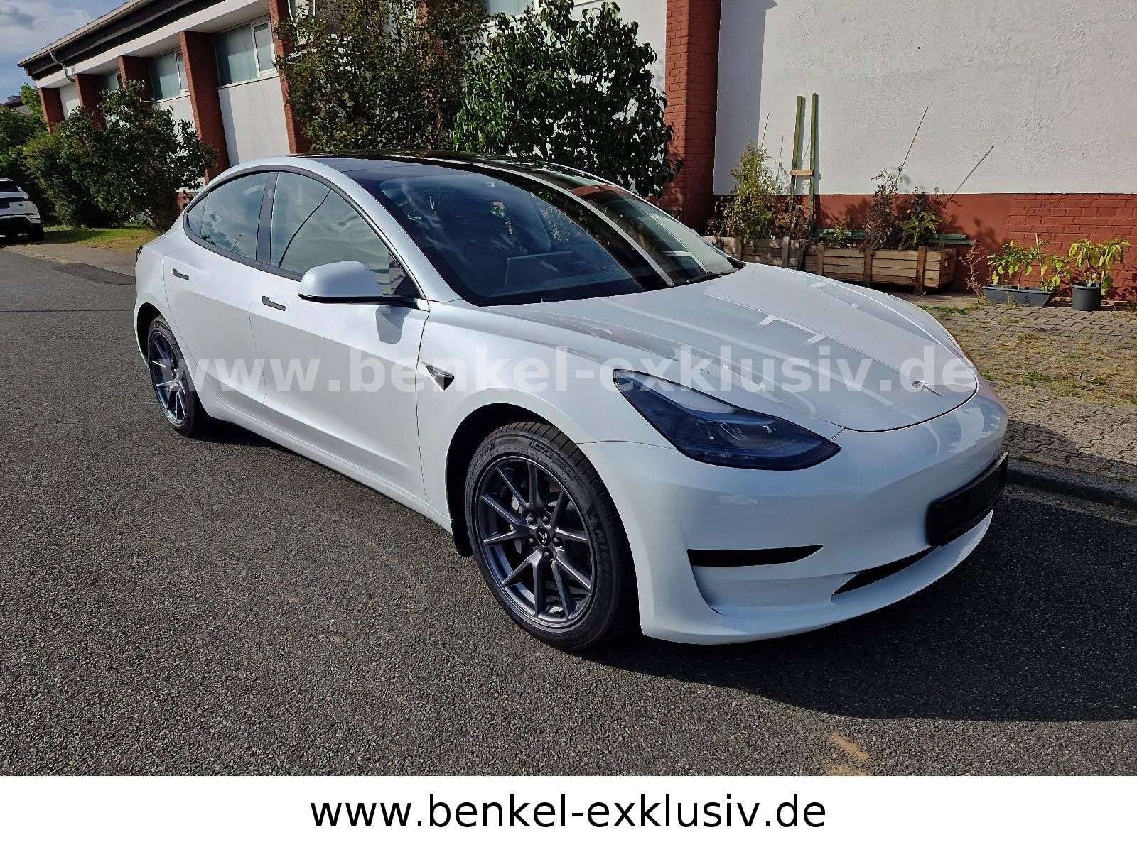 Zu Verkaufen: Tesla Model 3 Standard (2023) angeboten für € 35.950