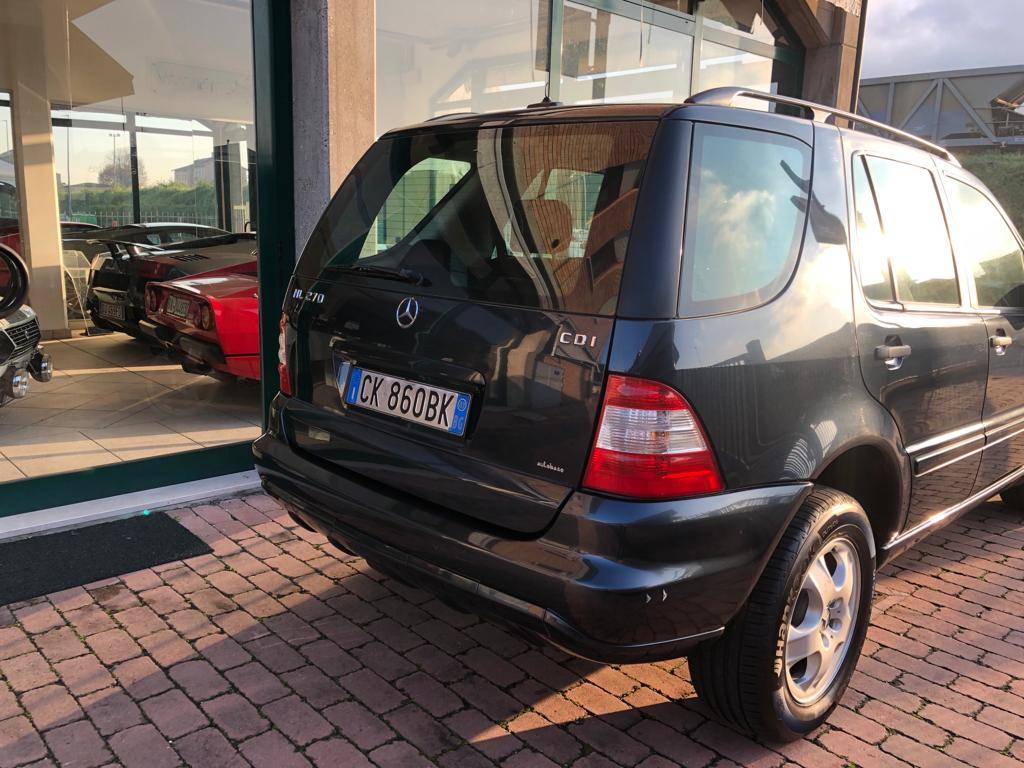 Zu Verkaufen Mercedes Benz ML 270 CDI 2003 Angeboten F r 12 000 zu-verkaufen-mercedes-benz-ml-270-cdi-2003-angeboten-f-r-12-000