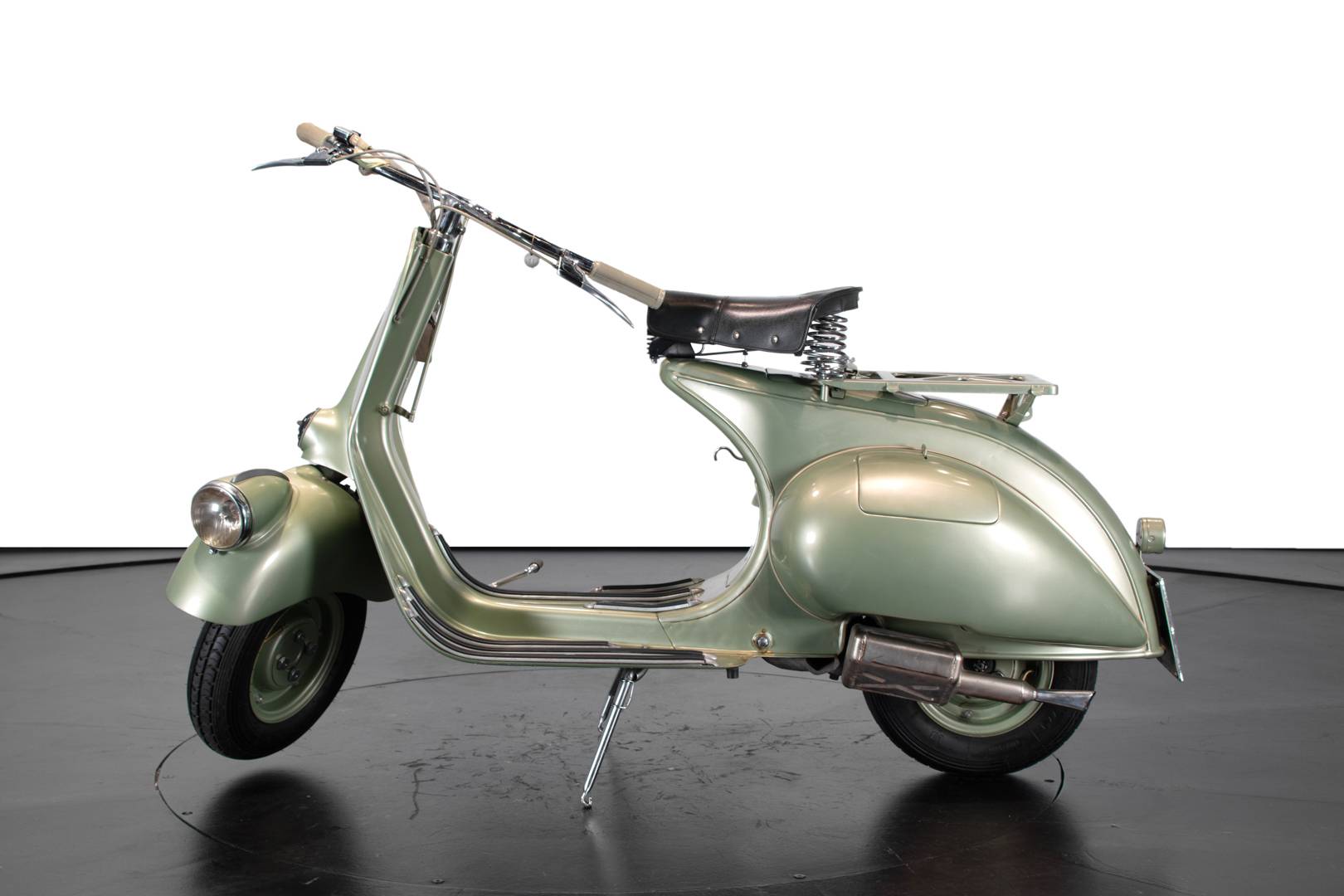 For Sale: Piaggio Vespa 125 (1949) offered for AUD 33,526