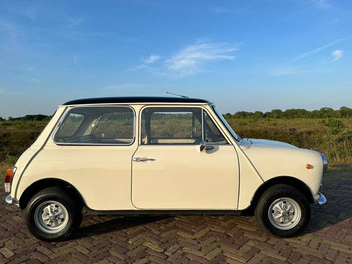 Mini Inocenti For Sale: Innocenti Mini Cooper 1000 (1971) offered for Price on request