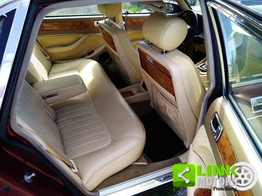 Daimler Double Six 1994 En Vente Pour 11 900 daimler-double-six-1994-en-vente-pour-11-900