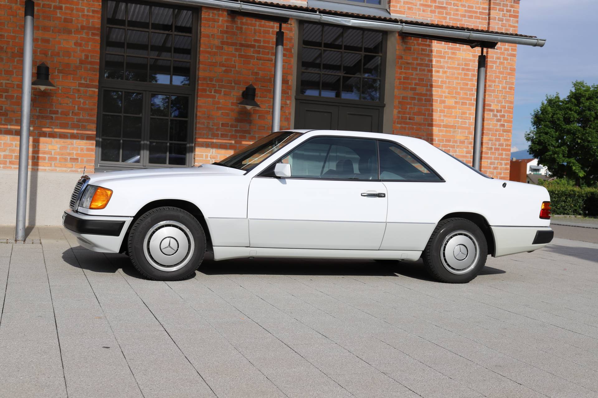 Mercedes Benz 230 Ce 1991 Fur 8 900 Eur Kaufen