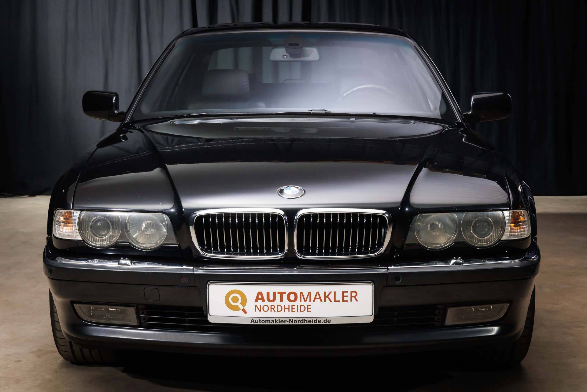 BMW 750i E38 2000