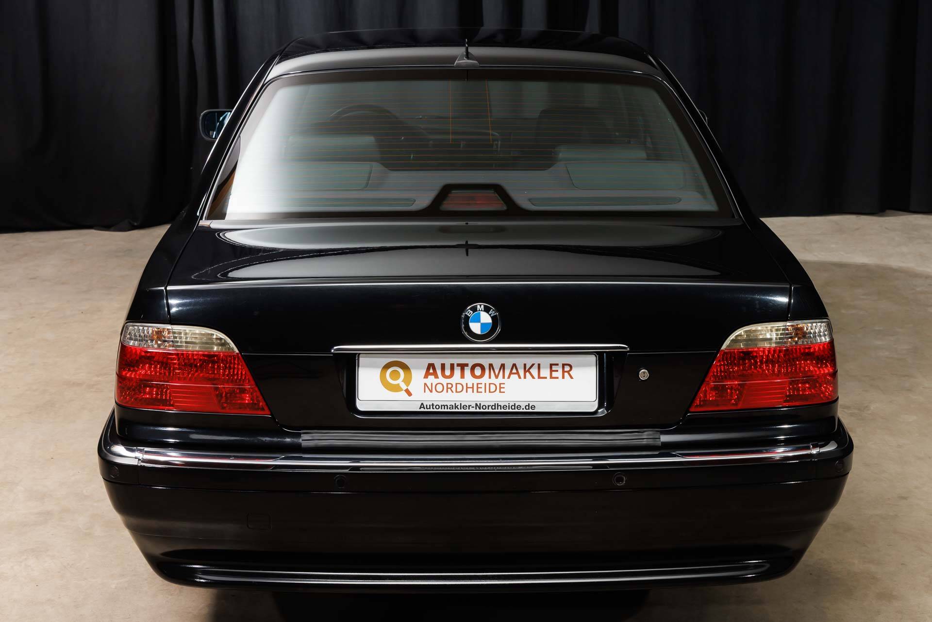 BMW 750i E38 2000