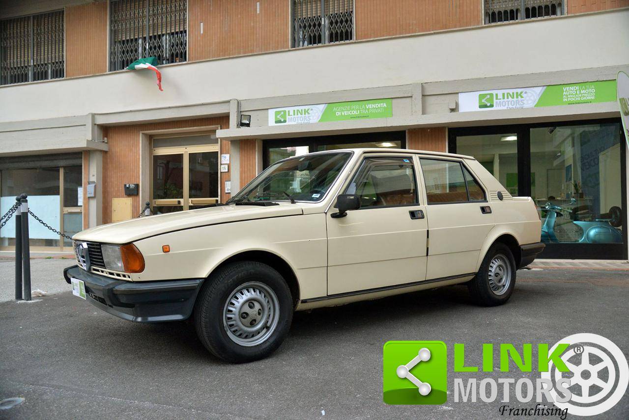 1:43 Alfa Romeo Giulietta 1.6 1978 - Polizia De Agostini