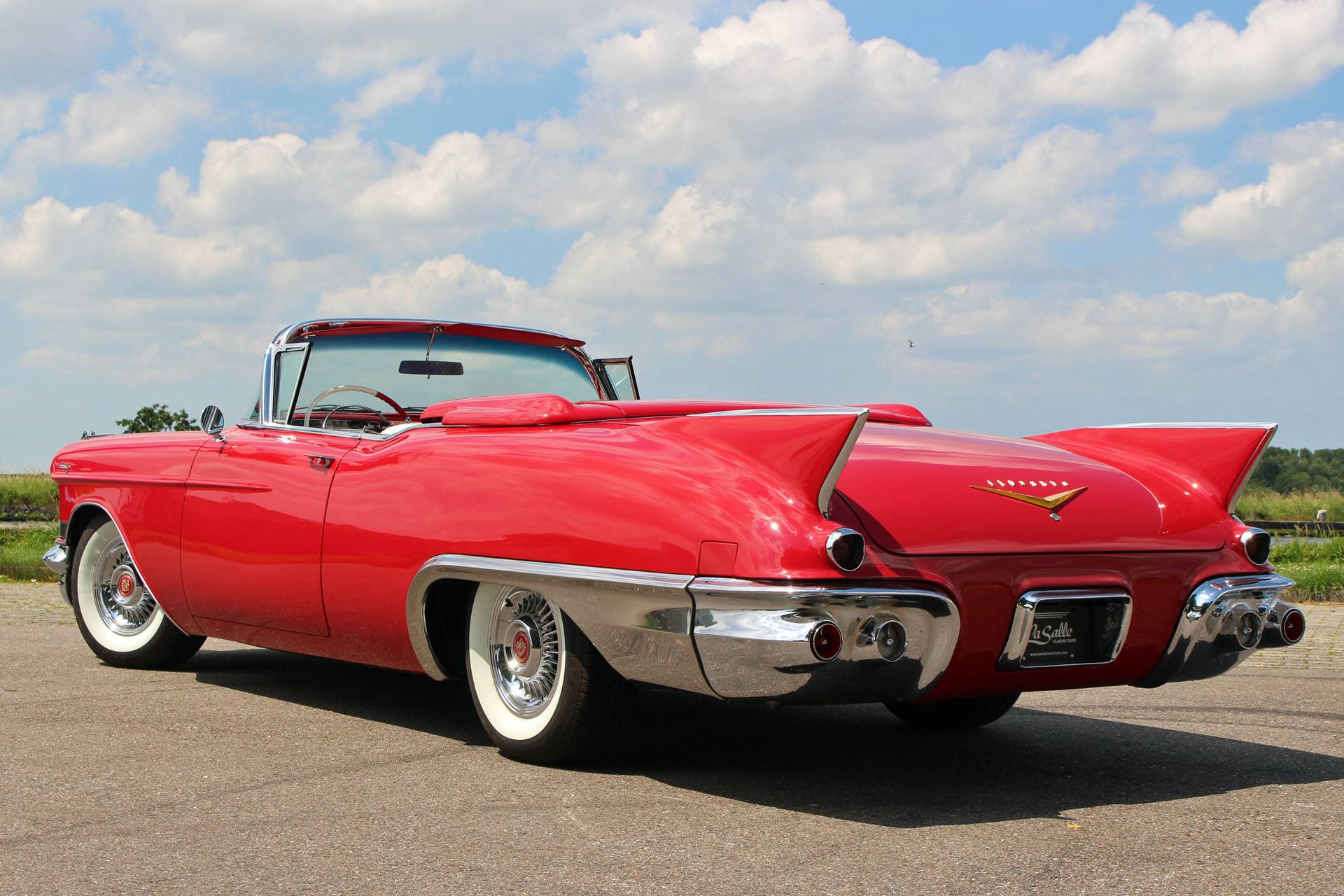 Cadillac series 62 convertible