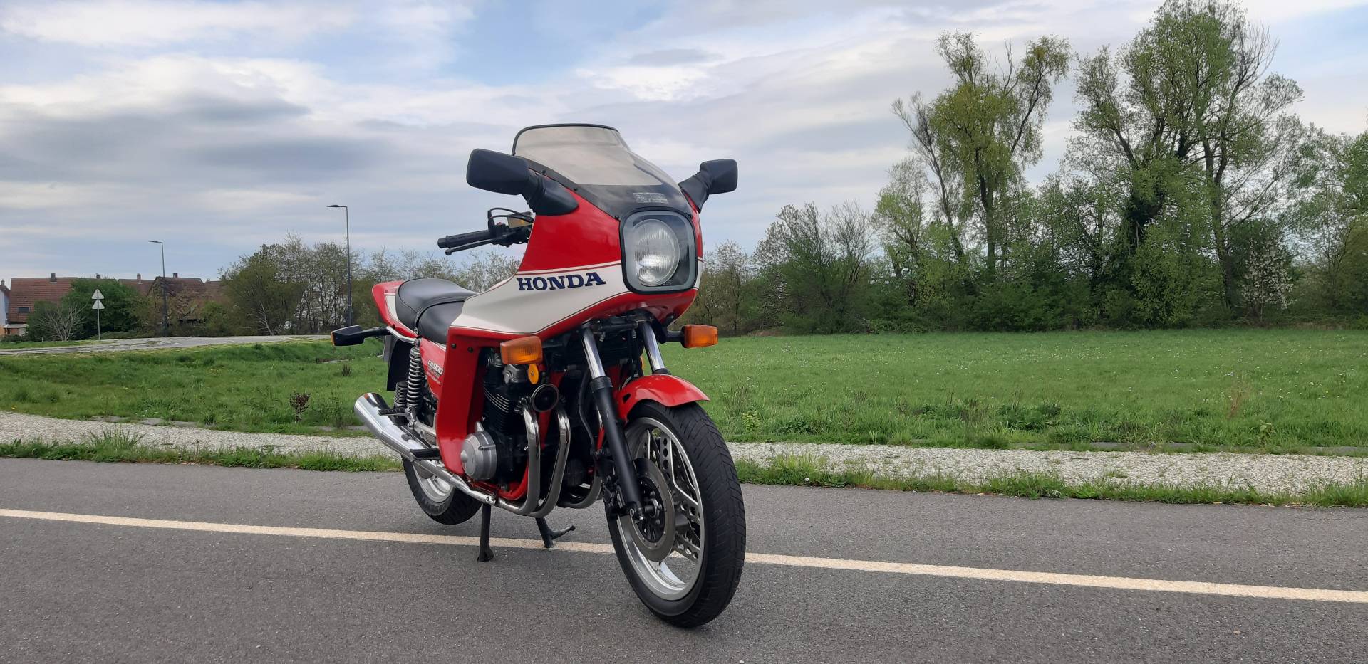 Zu Verkaufen Honda CB 900 F2 (1984) angeboten für 5.500