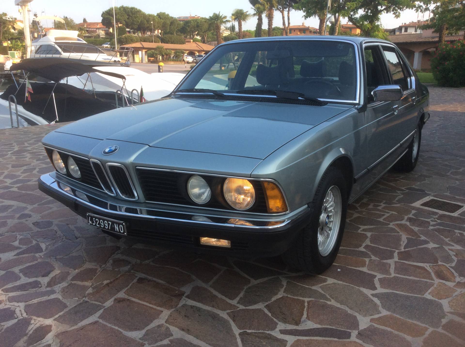 For Sale: BMW 745i (1981) offered for GBP 15,277