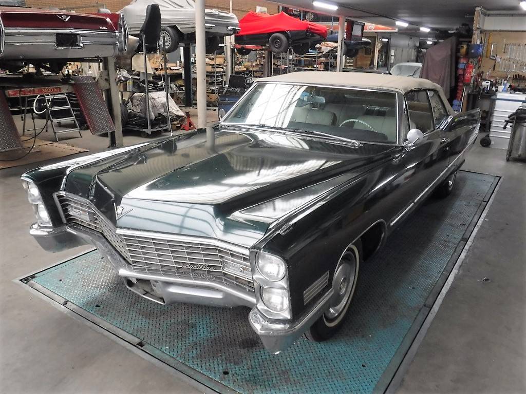 Cadillac Coup De Ville For Sale: Cadillac DeVille Convertible (1967) offered for £19,246