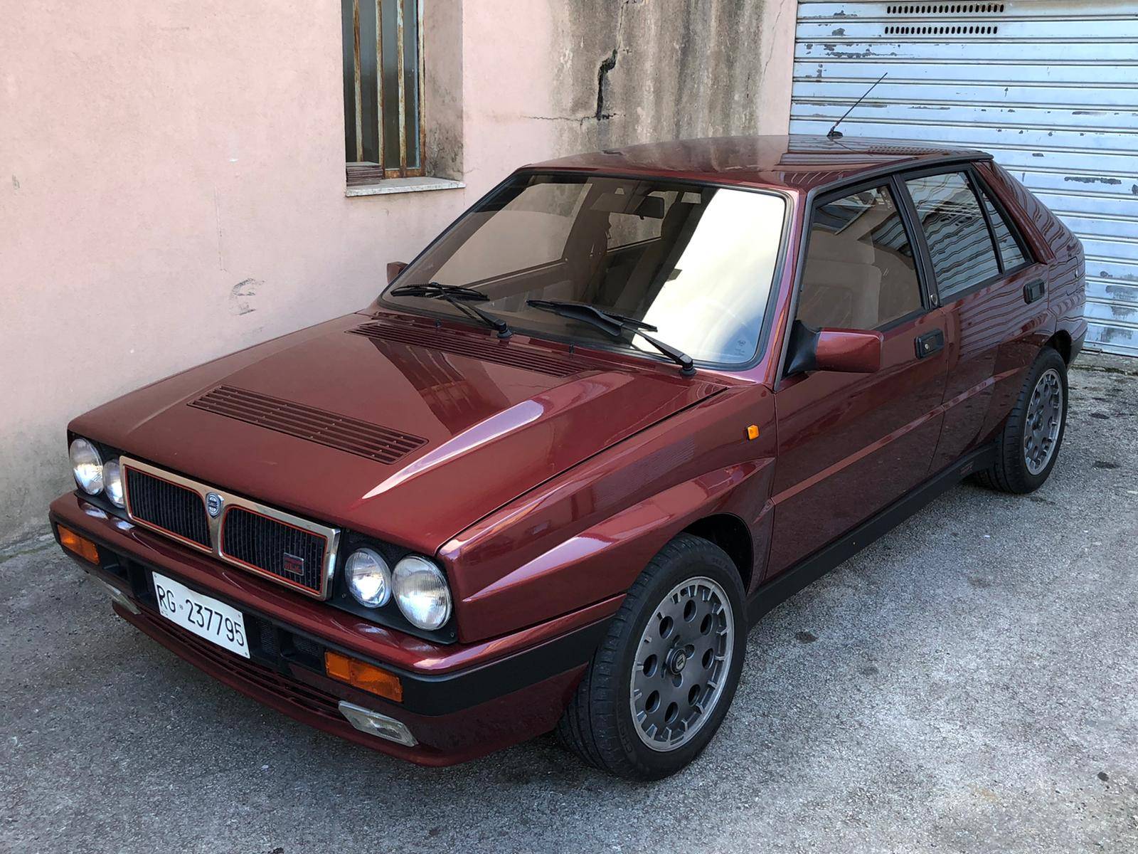 Lancia delta integrale 16v