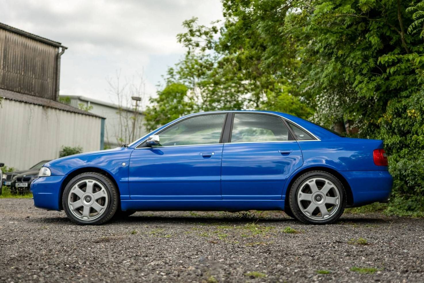 En venta: Audi S4 (1998) offered for 8061