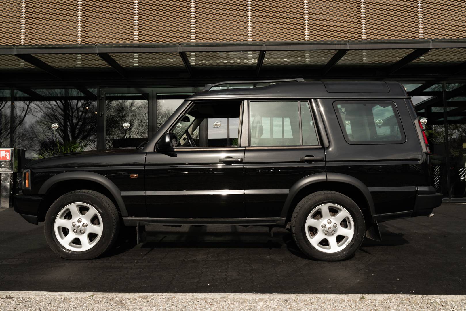 Zu Verkaufen Land Rover Discovery 4.0 HSE (2002) angeboten für 25.000