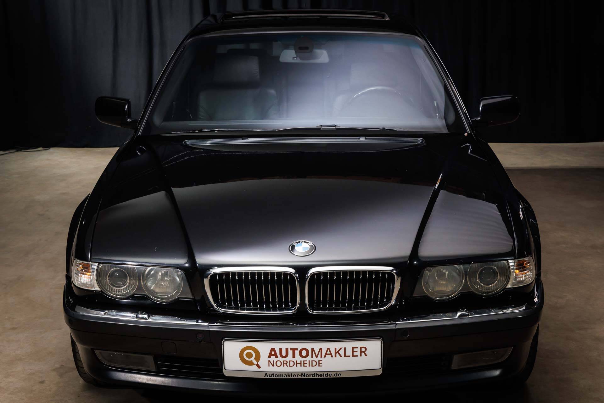 BMW 750i E38 2000