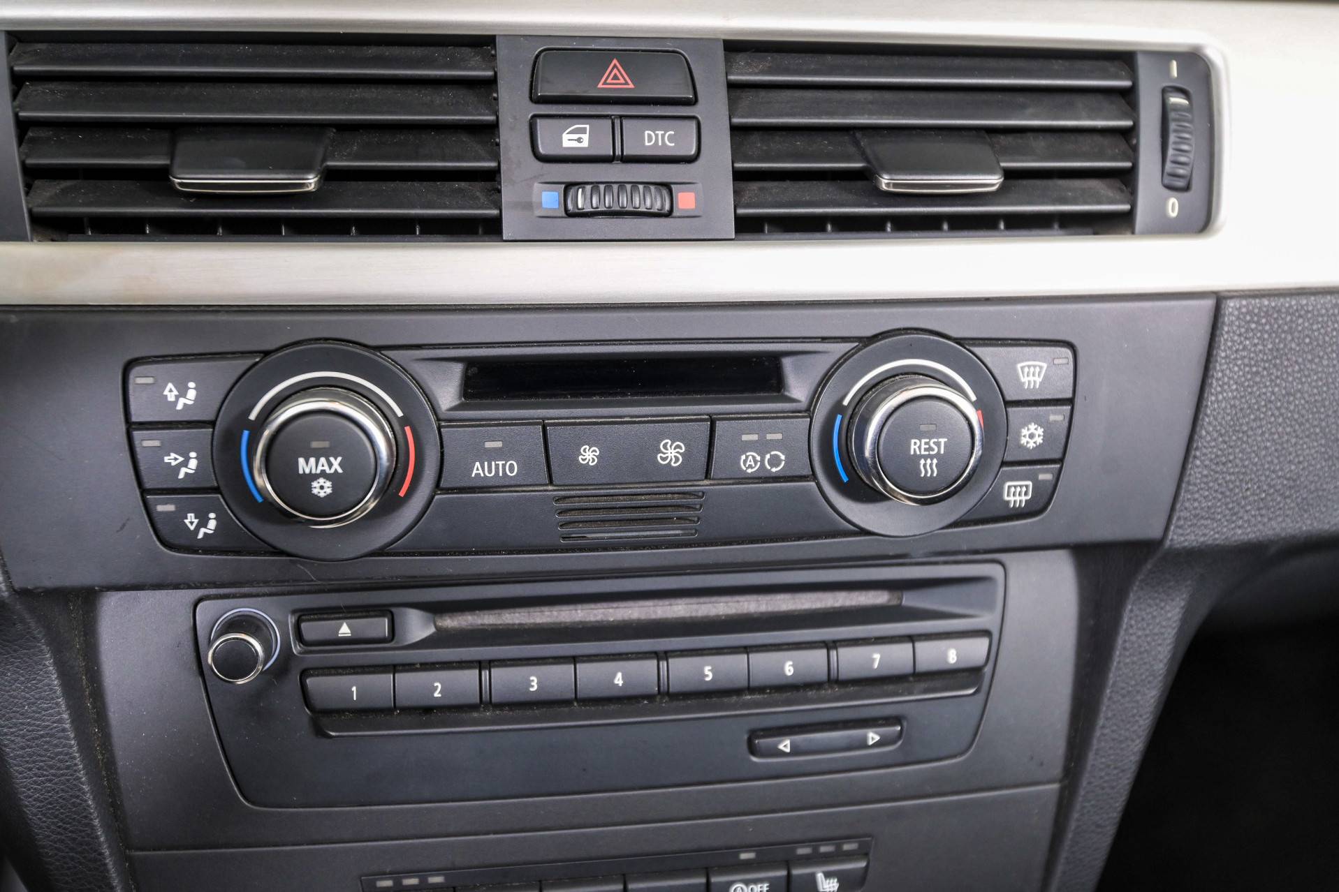 en-venta-bmw-320i-2007-ofrecido-por-12-900-eur