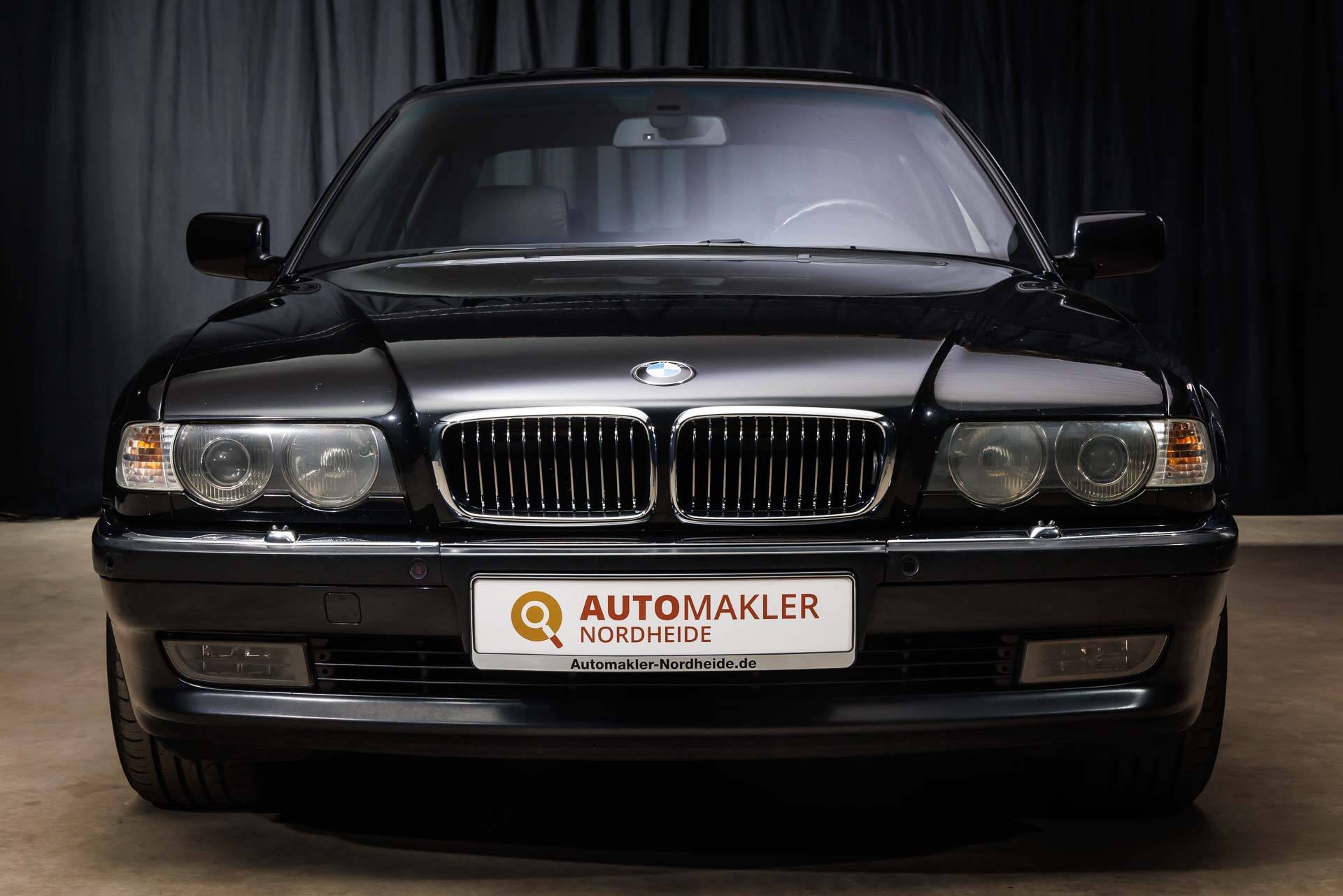 BMW 750i E38 2000