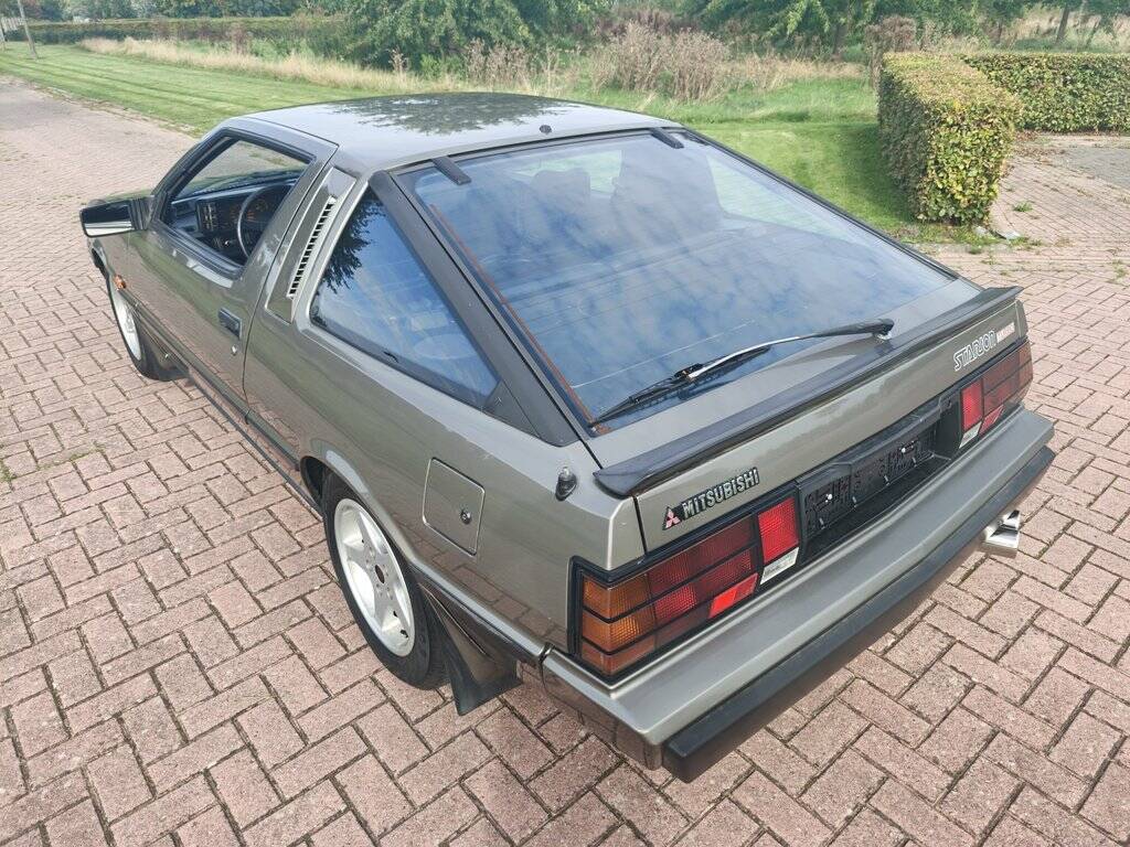 1986 Mitsubishi Starion, foto 8