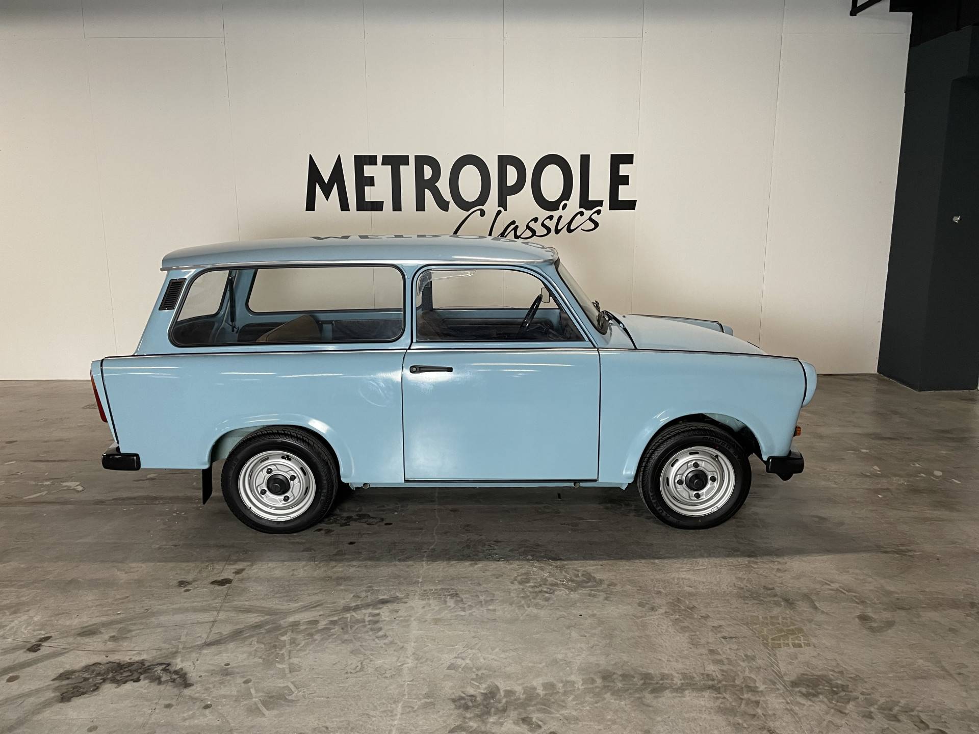 For Sale: Trabant 601 S de Luxe (1989) offered for $16,391
