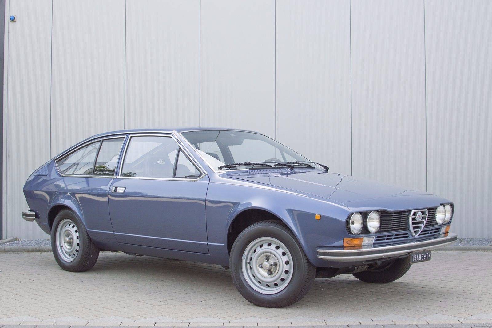 Alfa Romeo Alfetta Gt 1 6 1976 F 252 R 15 950 Eur Kaufen