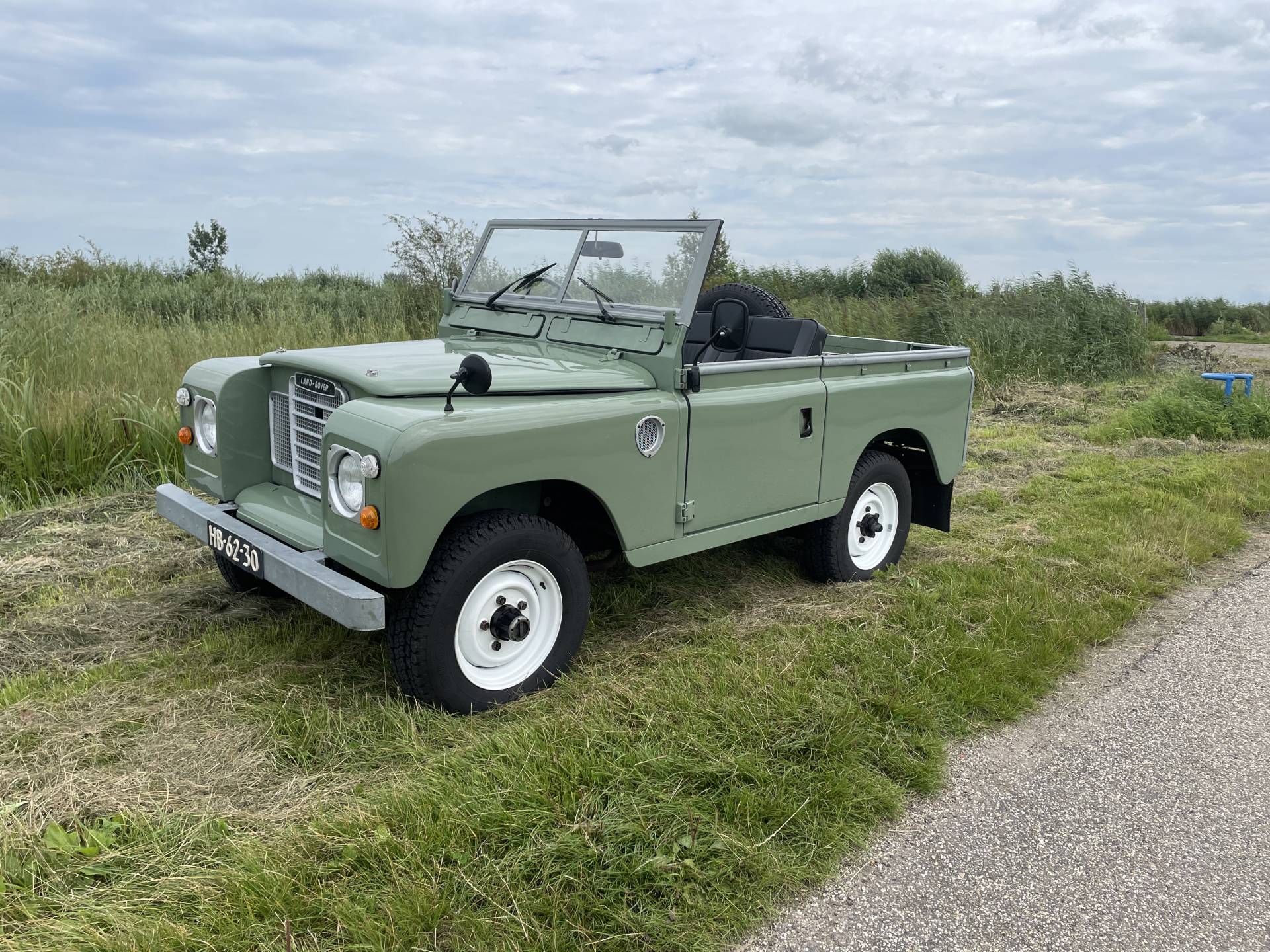 Land rover 88