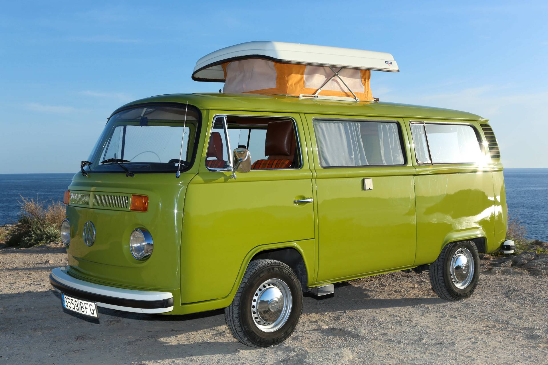 For Sale: Volkswagen T2b Westfalia (1976) offered for GBP 43,646