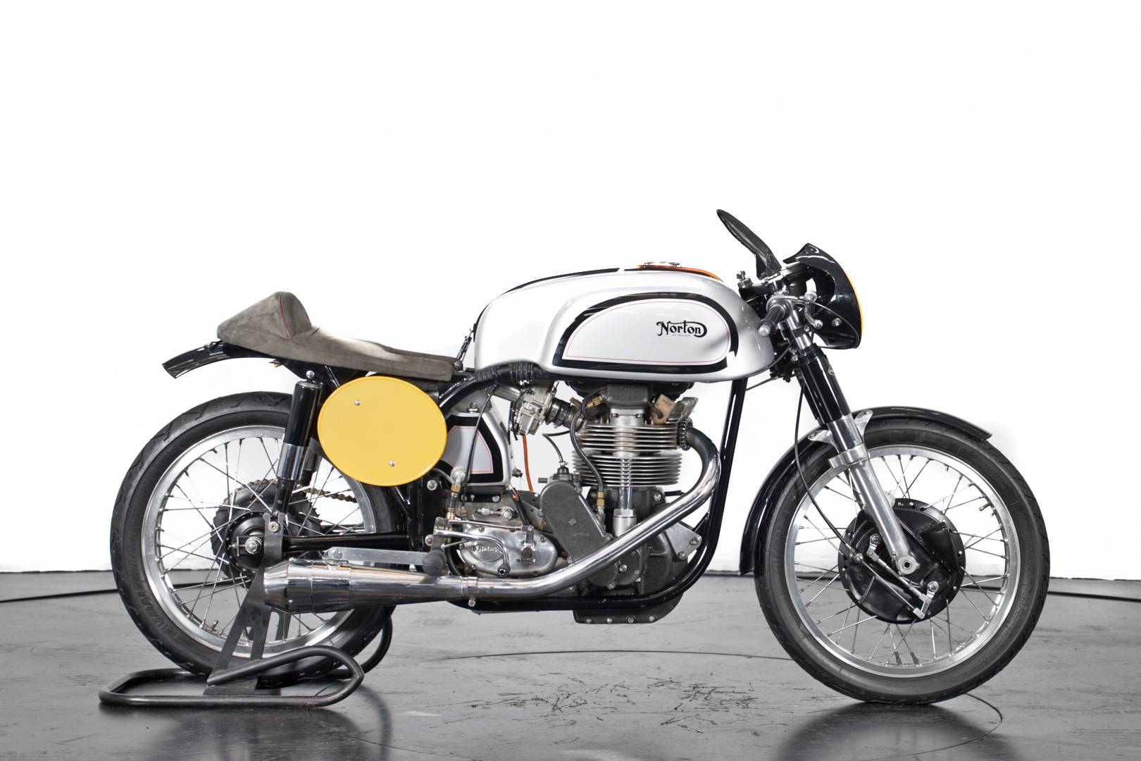 For Sale: Norton Manx 500 (1957) offered for AUD 71,784