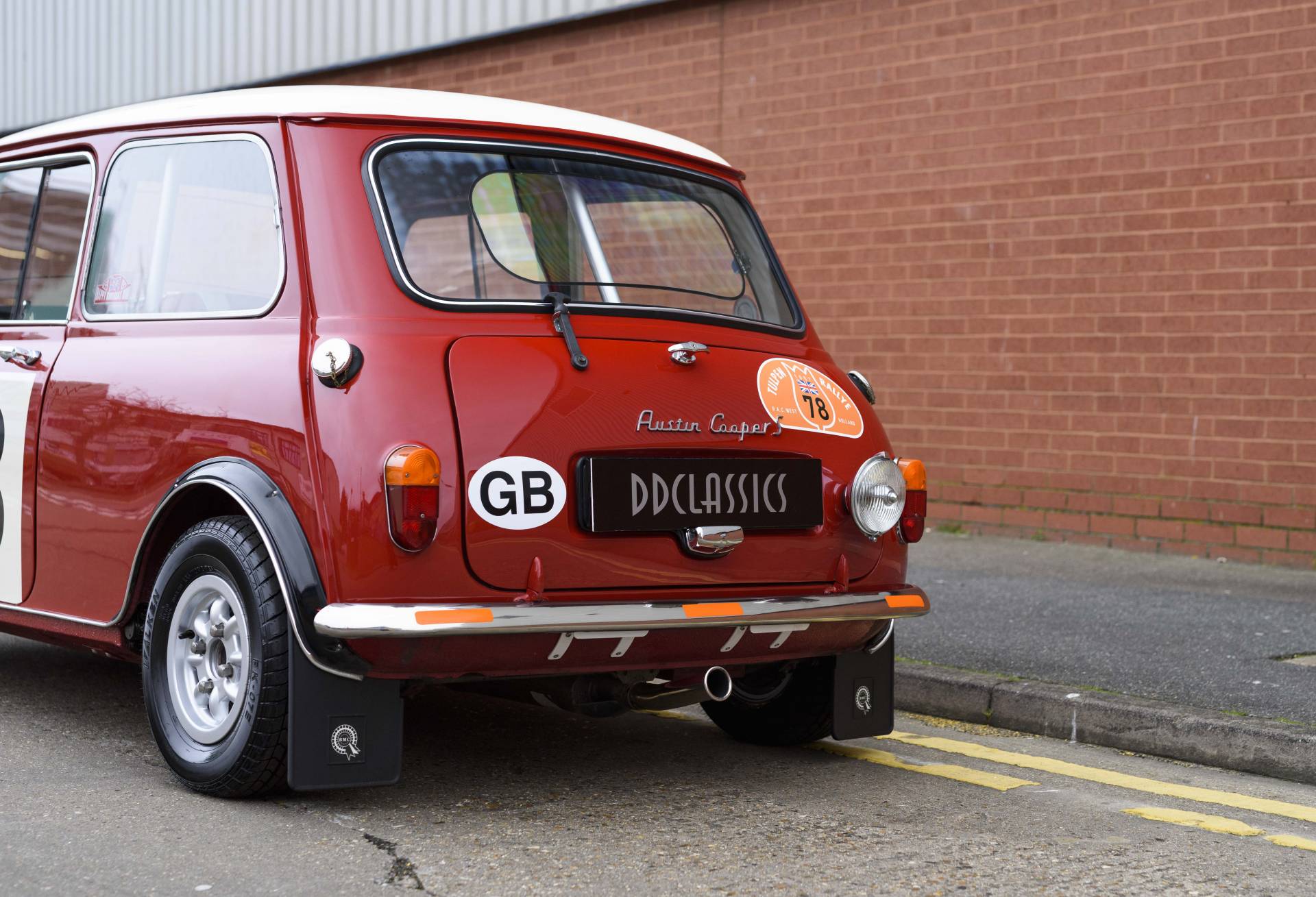 For Sale: Austin Mini Cooper S 1275 (1967) Offered For GBP 39,950