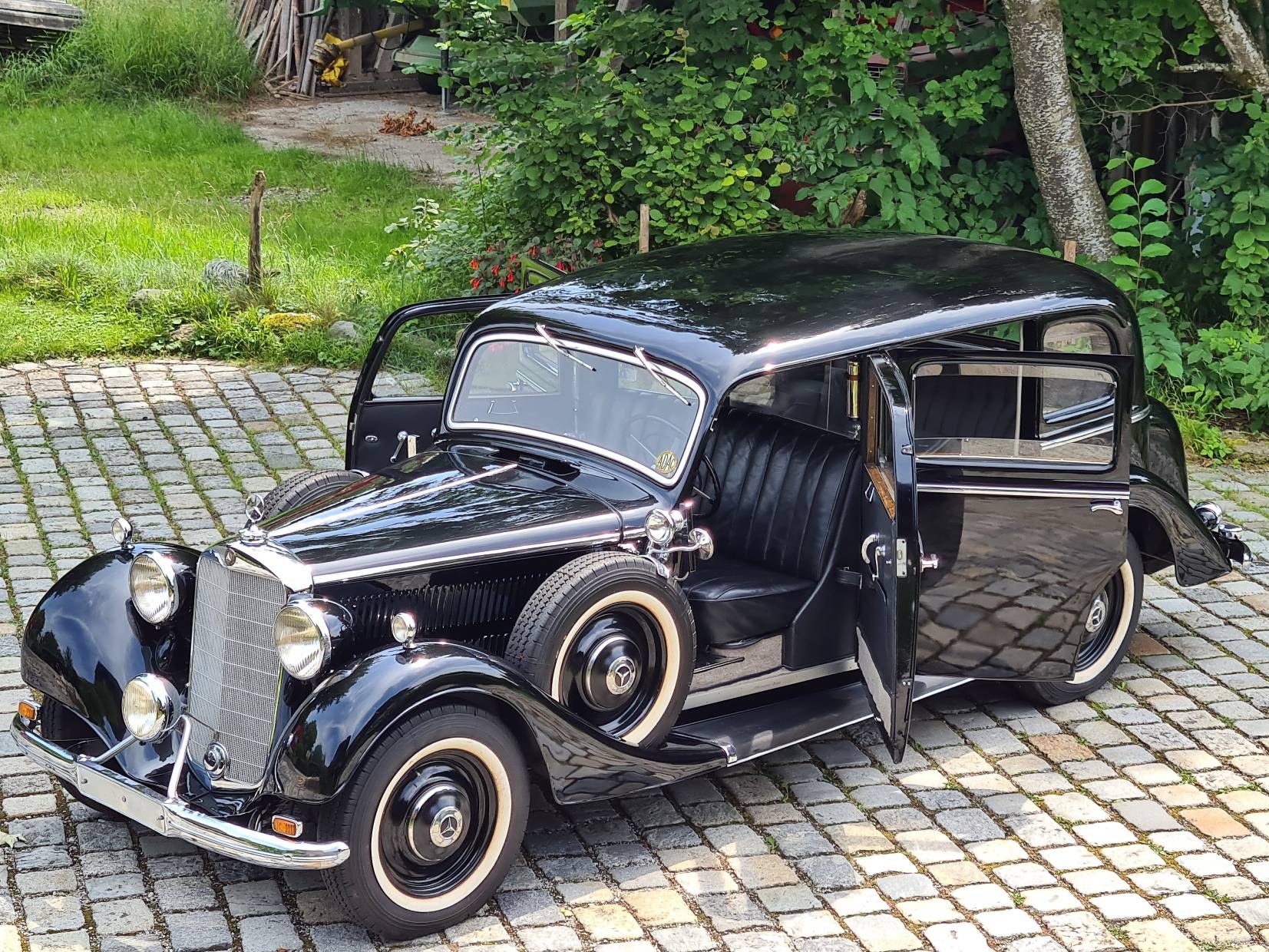 MercedesBenz 320 Oldtimer kaufen Classic Trader