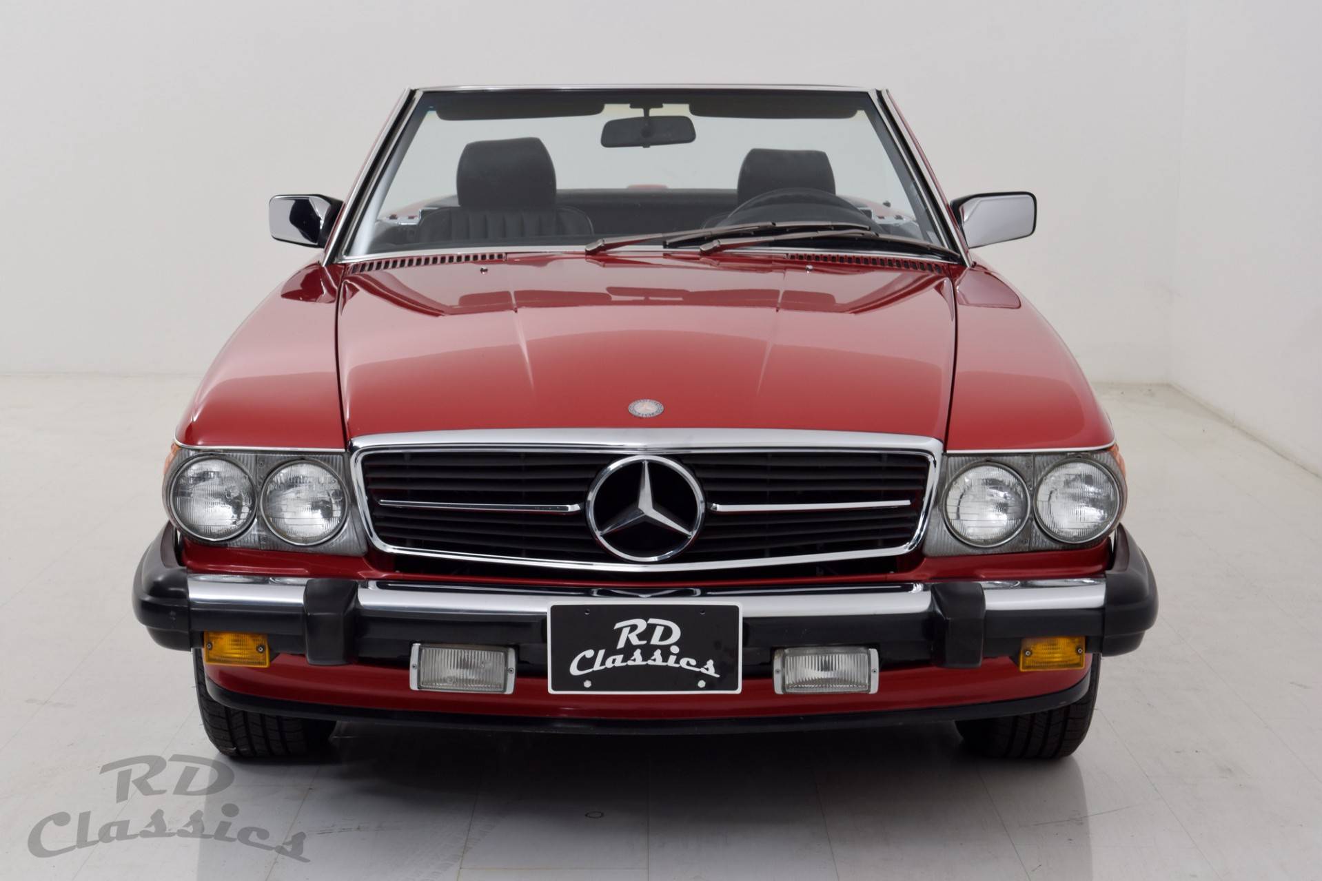For Sale: Mercedes-Benz 560 SL (1987) offered for GBP 27,203