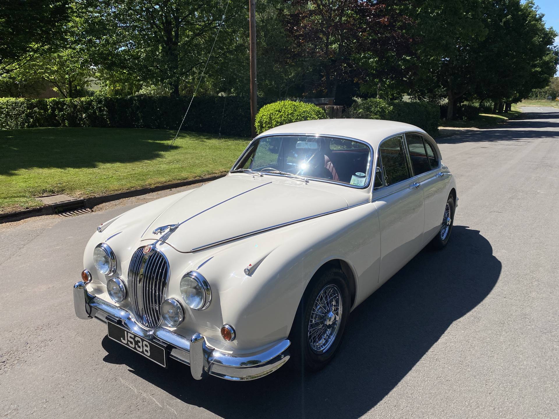Jaguar MK II 3,8 LHD 1959 Gris Perle échelle 1/18 Par KK-Scale KKDC181011
