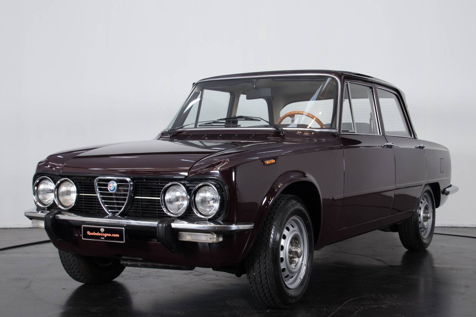 Alfa Romeo Giulia Nuova Super 1300 (1974) in vendita a 18.000 EUR