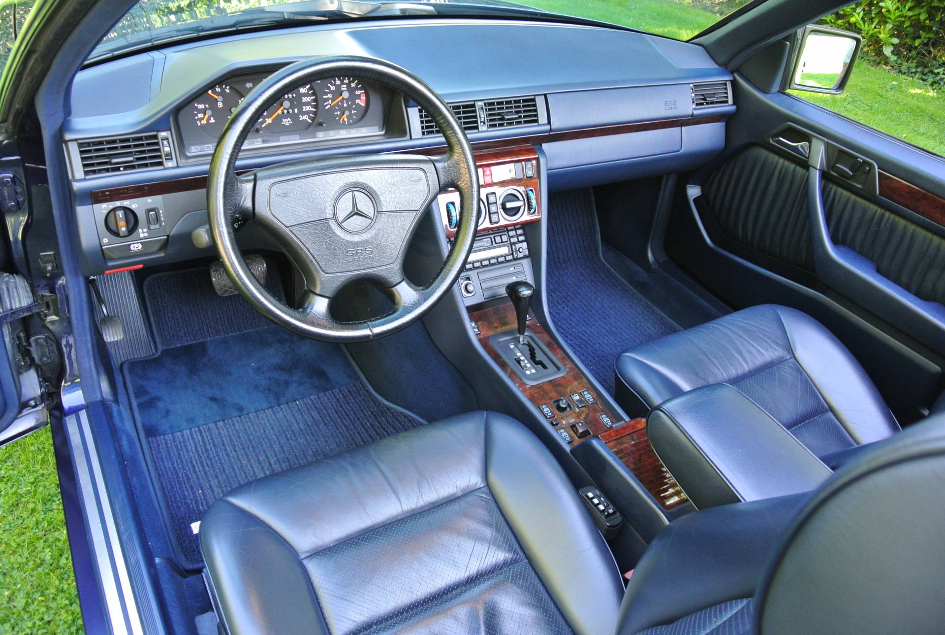 Mercedes Benz E 220 1995 Fur 24 995 Eur Kaufen