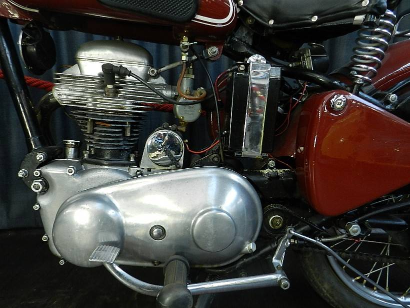royal enfield clipper 250