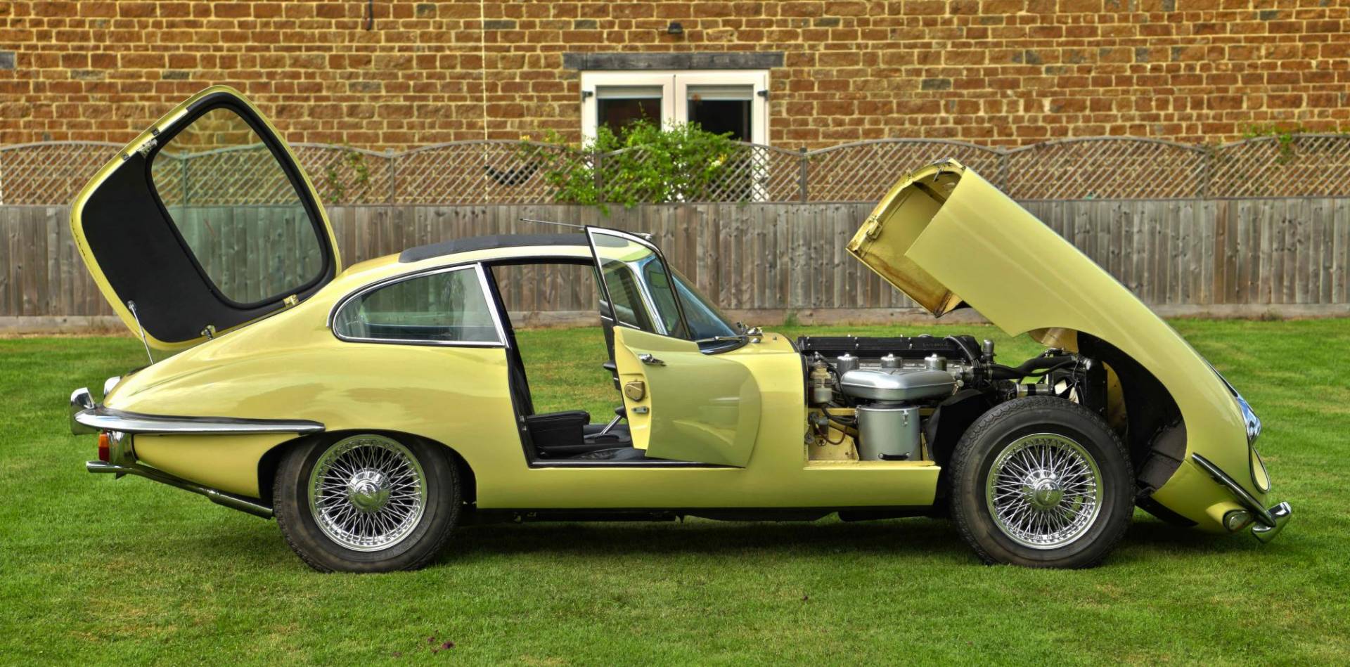 Jaguar E-Type Oldtimer kopen - Classic Trader