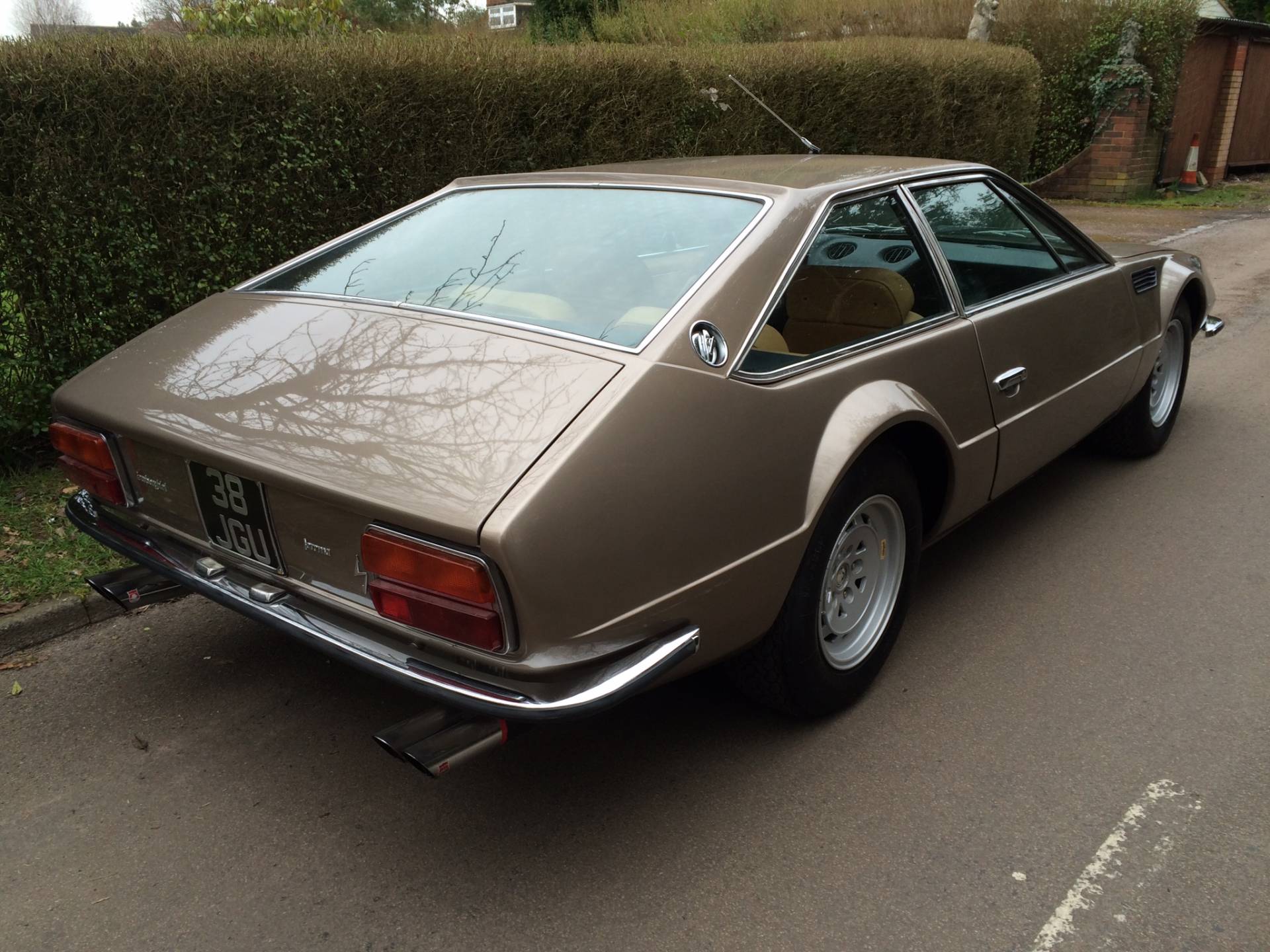 Lamborghini jarama s